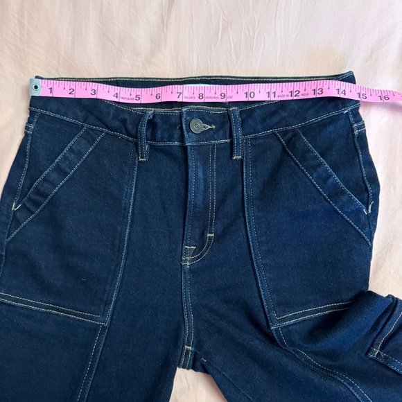 HIDDEN Dark wash cargo jeans - women’s 28 - Picture 7 of 9